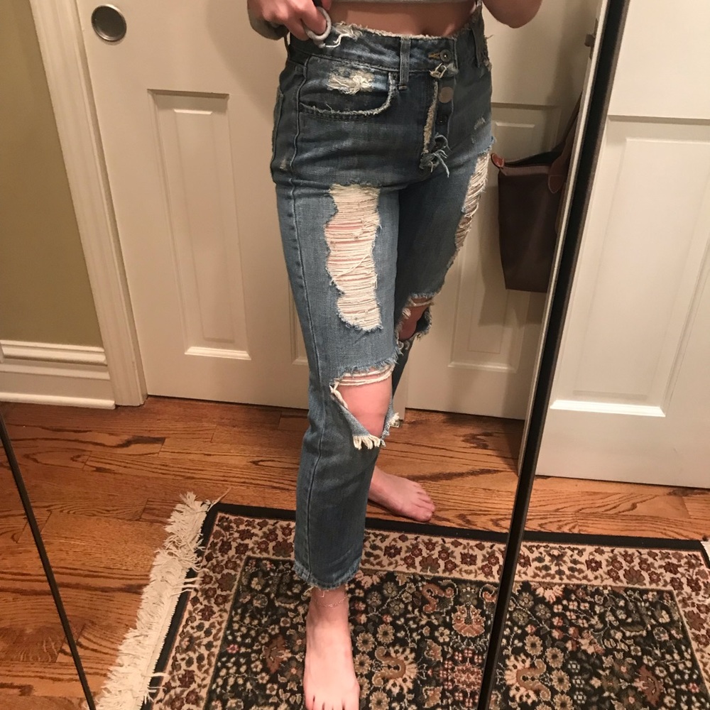 LF Destroyed Boyfriend Jeans